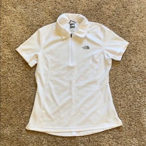 The North Face White Short Sleeve Shirt size M